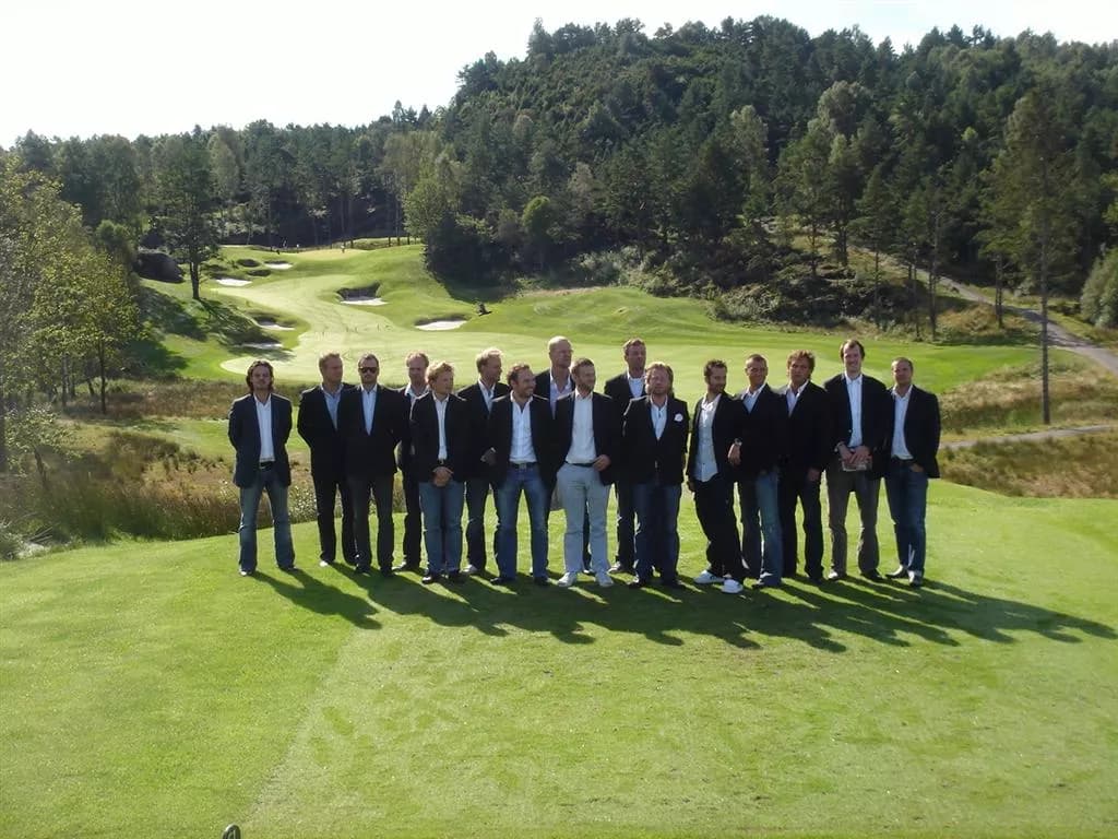 The International - Photo 2